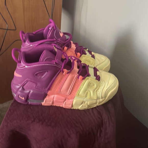 Purple, peach, citron - Picture 2 of 5